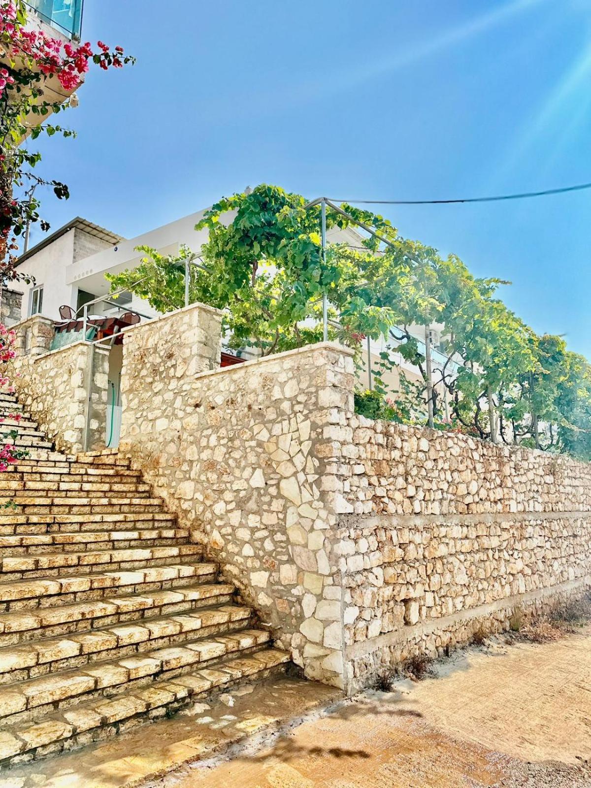 Apartaments Rraku Saranda Zewnętrze zdjęcie