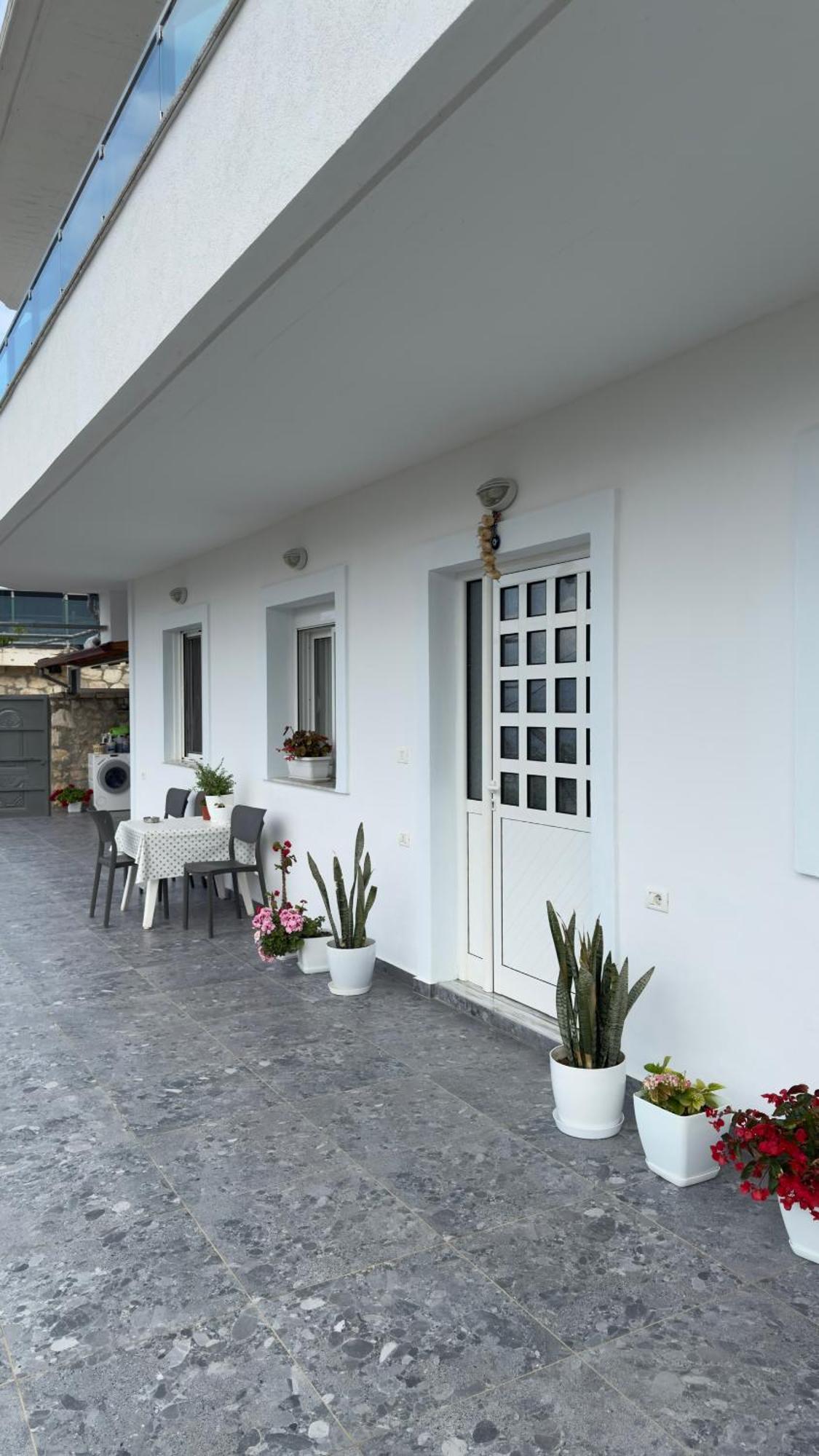 Apartaments Rraku Saranda Zewnętrze zdjęcie